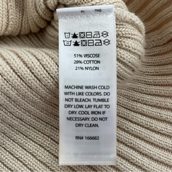 HOUSE OF HARLOW 1960 Tan Neutral Knit Crochet Cropped Tank Top Sz Medium - Picture 5 of 5